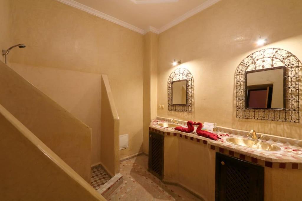 Vakantiehuis En Exlusivite A 5min De La Place Jamaa El Fna Marrakesh