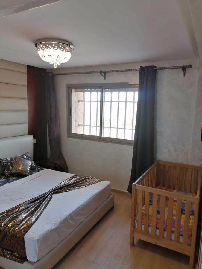 Appartement An Elegant For Rent With A Pool And A View Of The Mountains In *