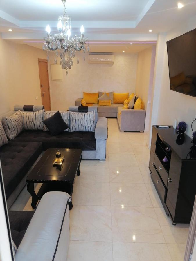 Appartement An Elegant For Rent With A Pool And A View Of The Mountains In Marrakesh