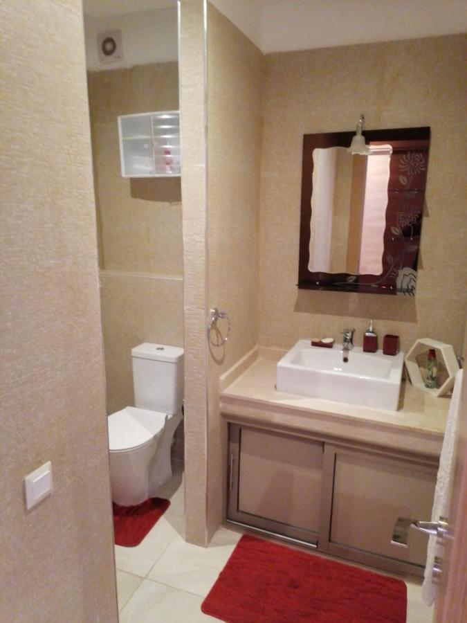 An Elegant For Rent With A Pool And A View Of The Mountains In Appartement *