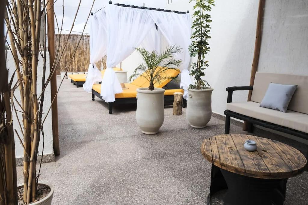 Private Halal 2 Swimming Pool Not Overlooked Villa *