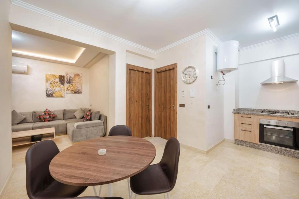 Piscine Proche Gare Apartment *