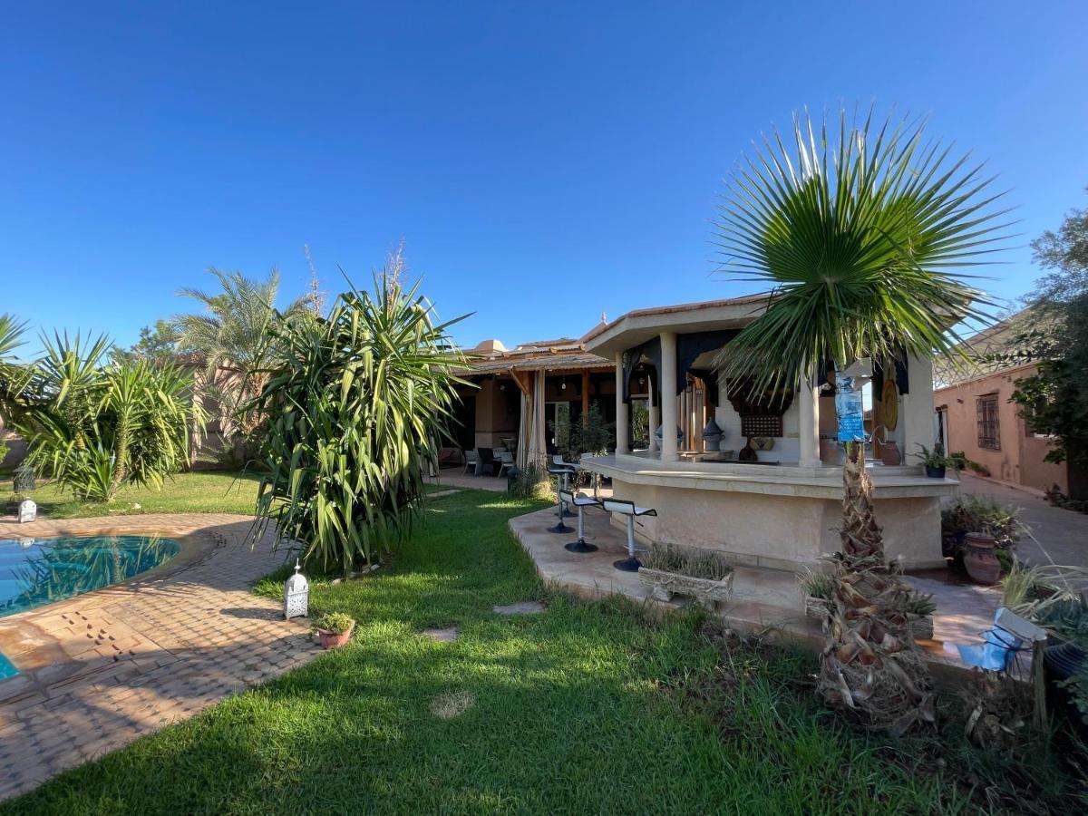 Villa Authentic Ideal For 16+ Guests Marrakesh