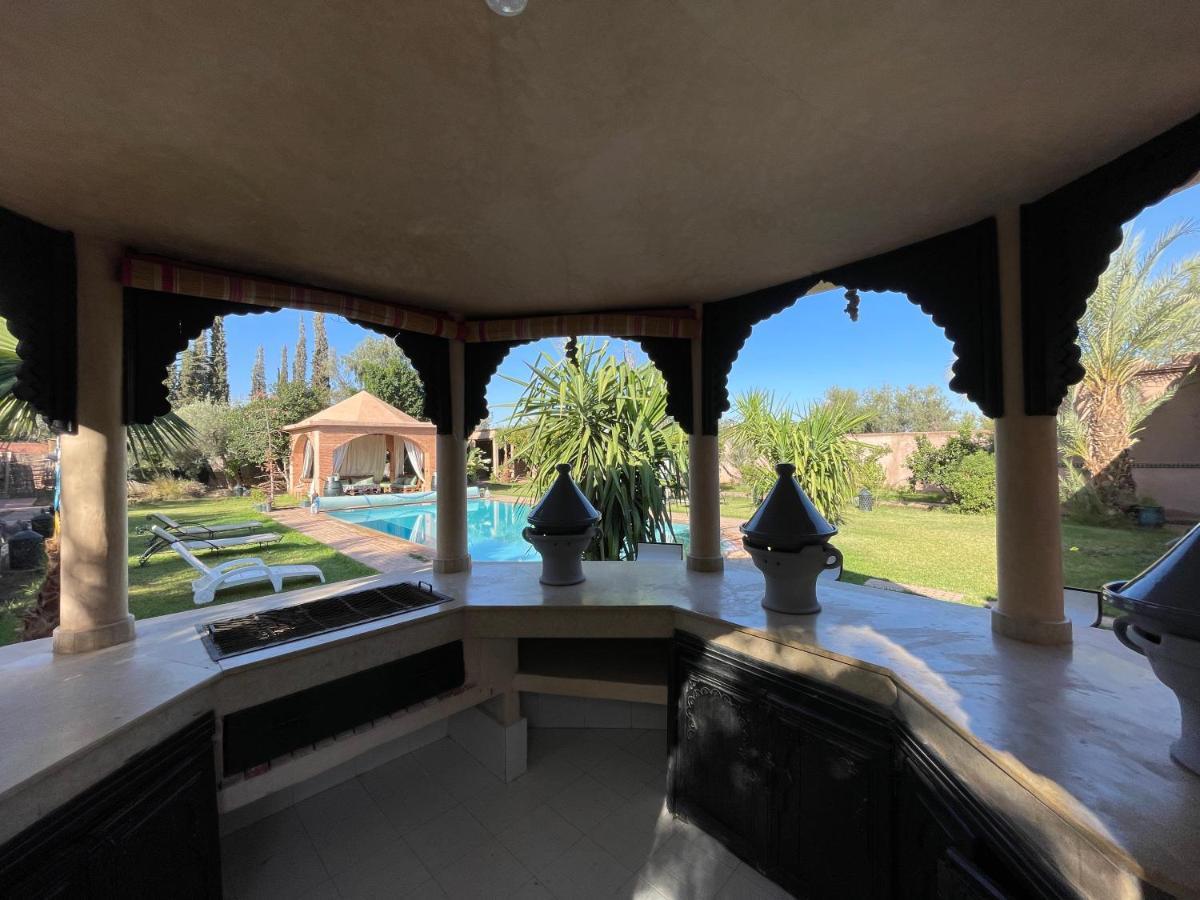 Villa Authentic Ideal For 16+ Guests