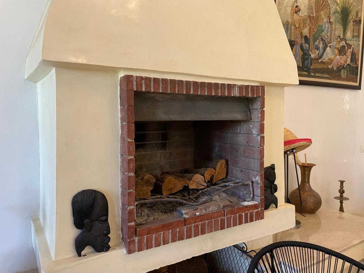 Villa Authentic Ideal For 16+ Guests *