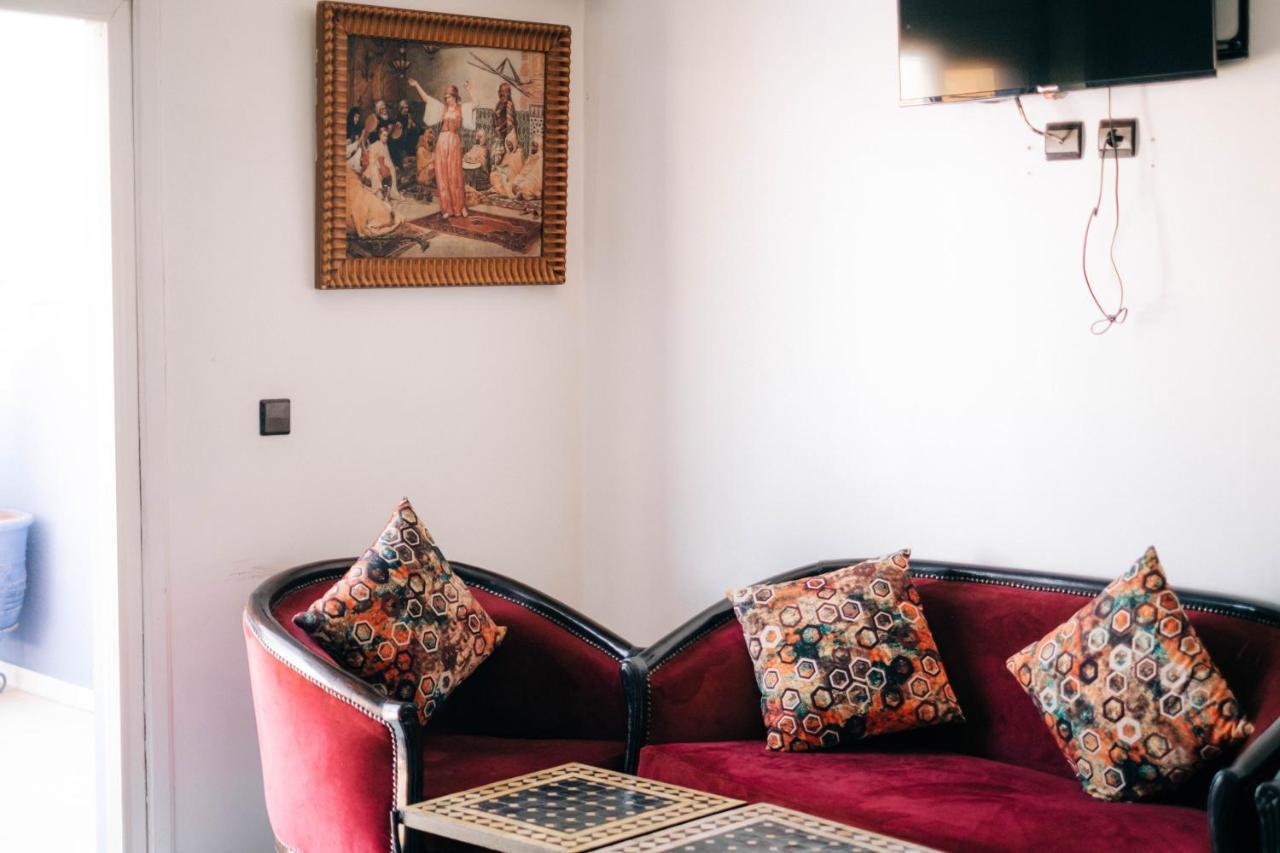 Apart Larbi Appartement