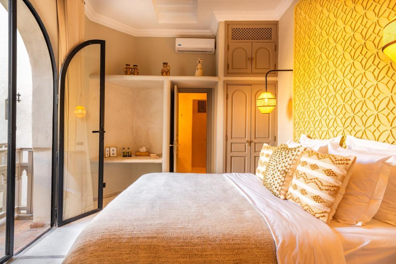 Riad Riad Xo