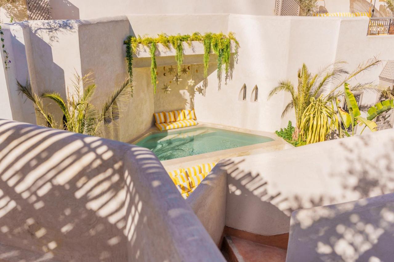 Riad Riad Xo