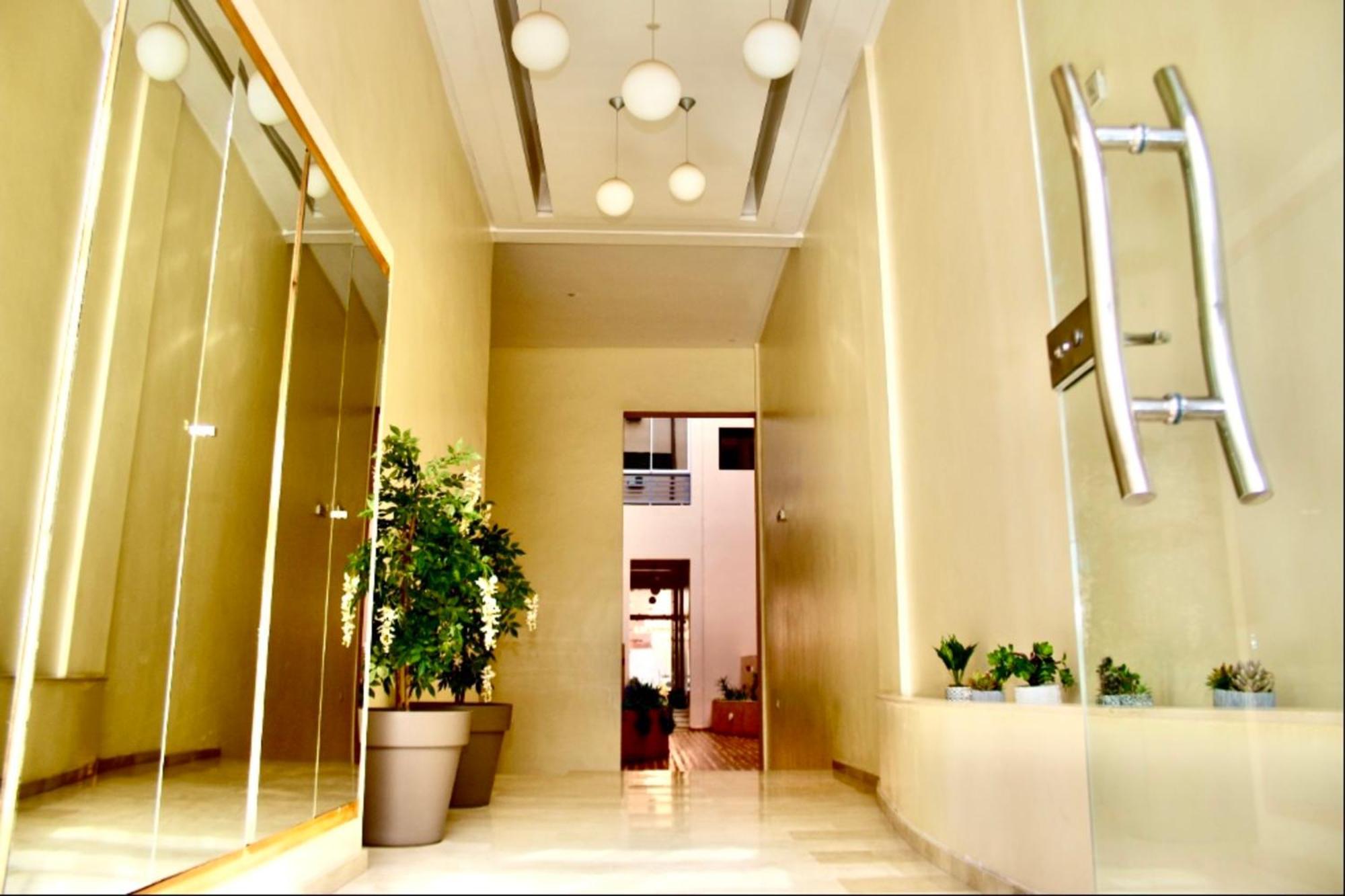Luxurious King Bed W/pool. Well Centered. Appartement