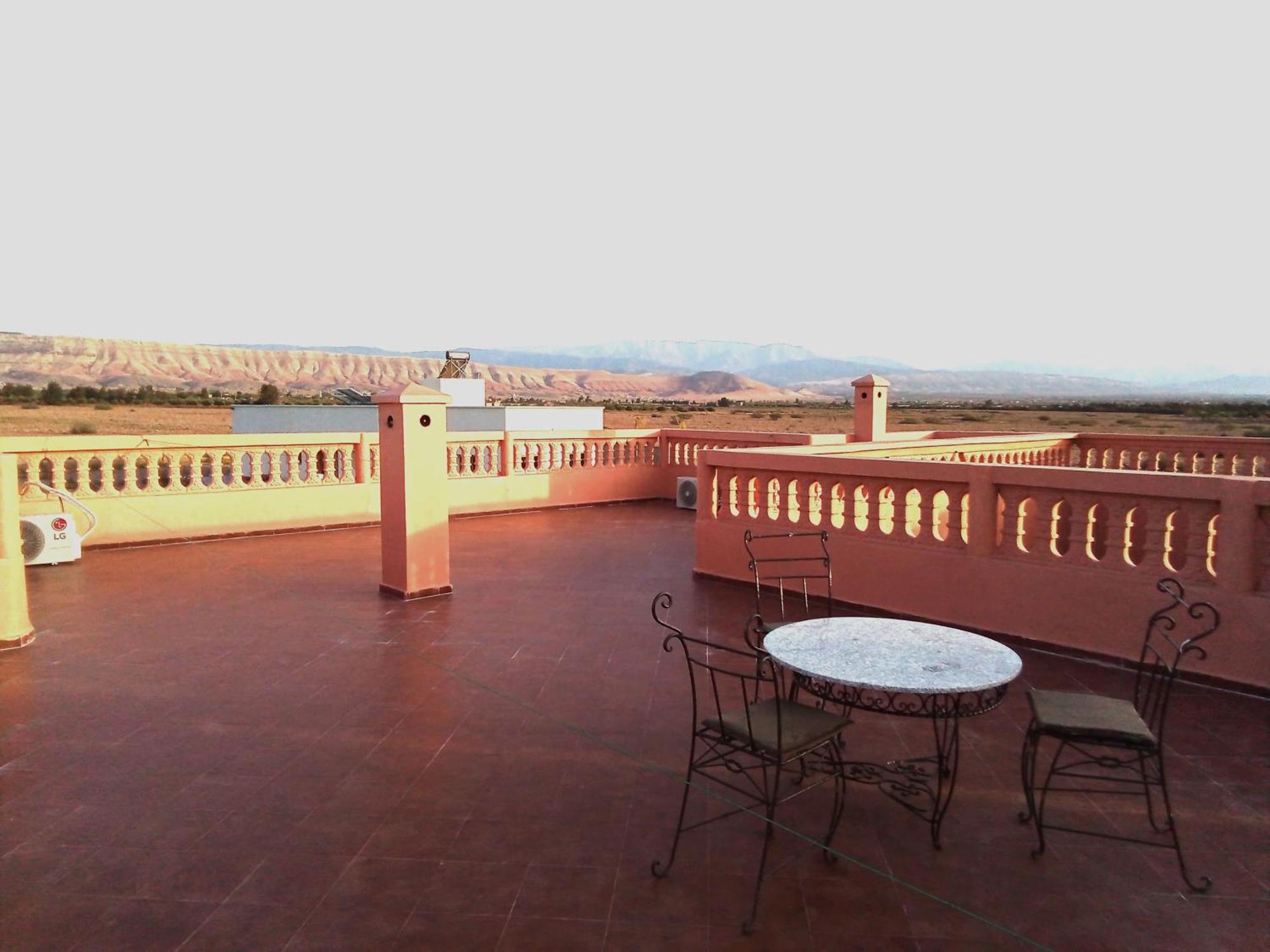 Family With Swimming Pool And A Wonderful Mountain View *