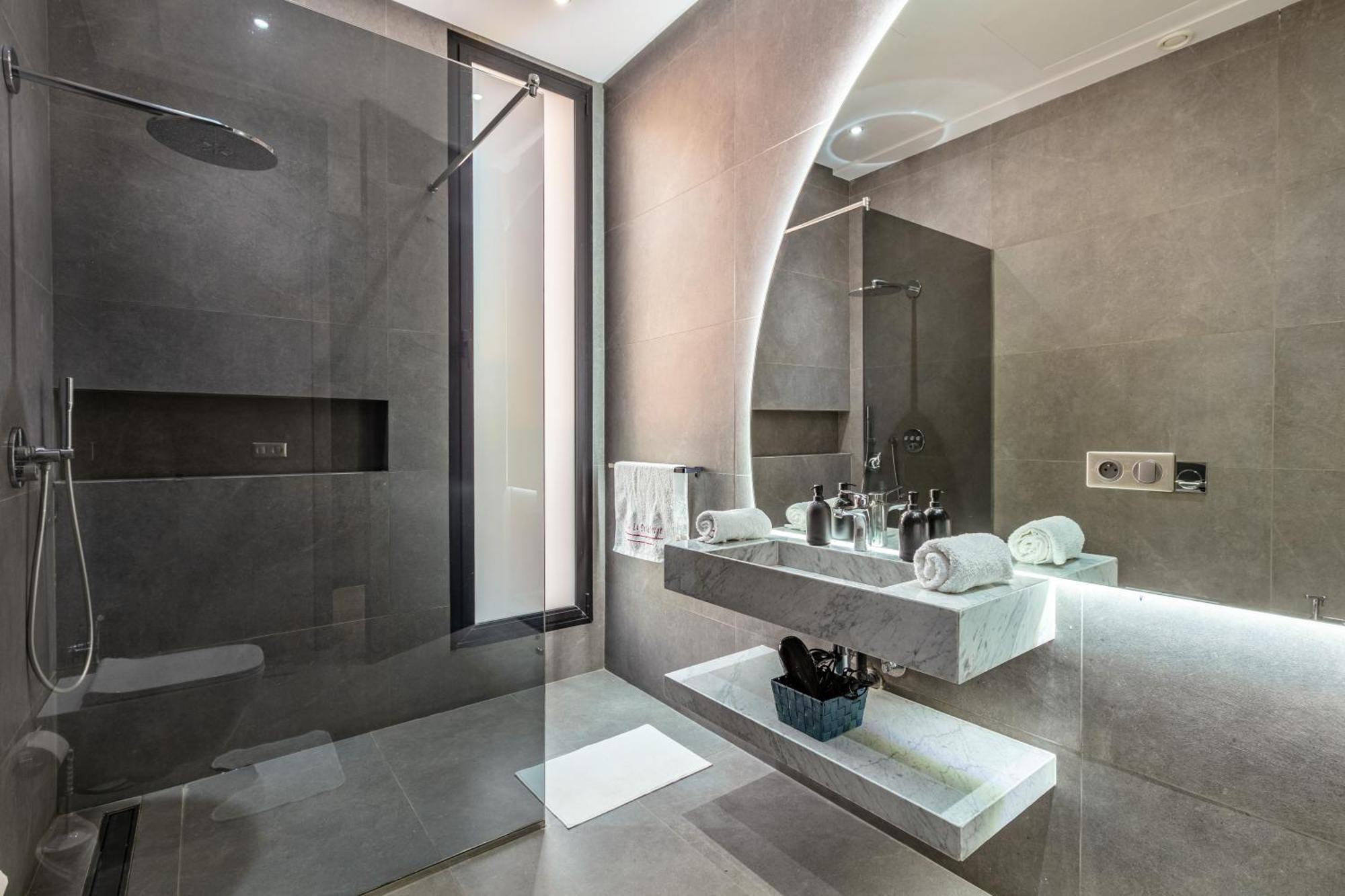 New, La Perle Rouge, Piscine Chauffée, Personels Villa