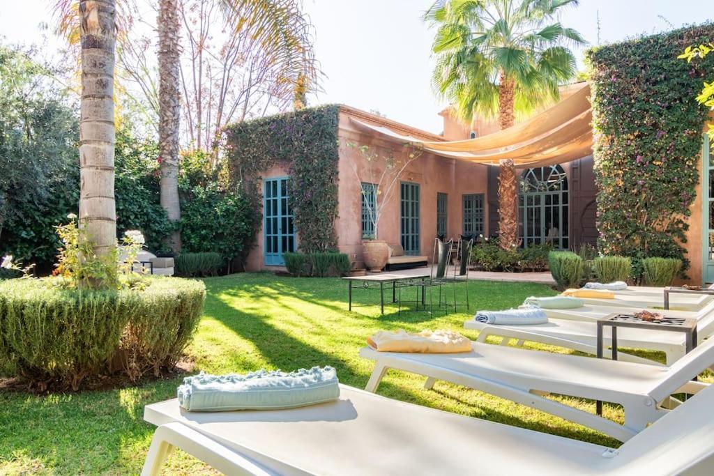 Pauline With Private Pool & Garden, Service And No Insight. Villa *