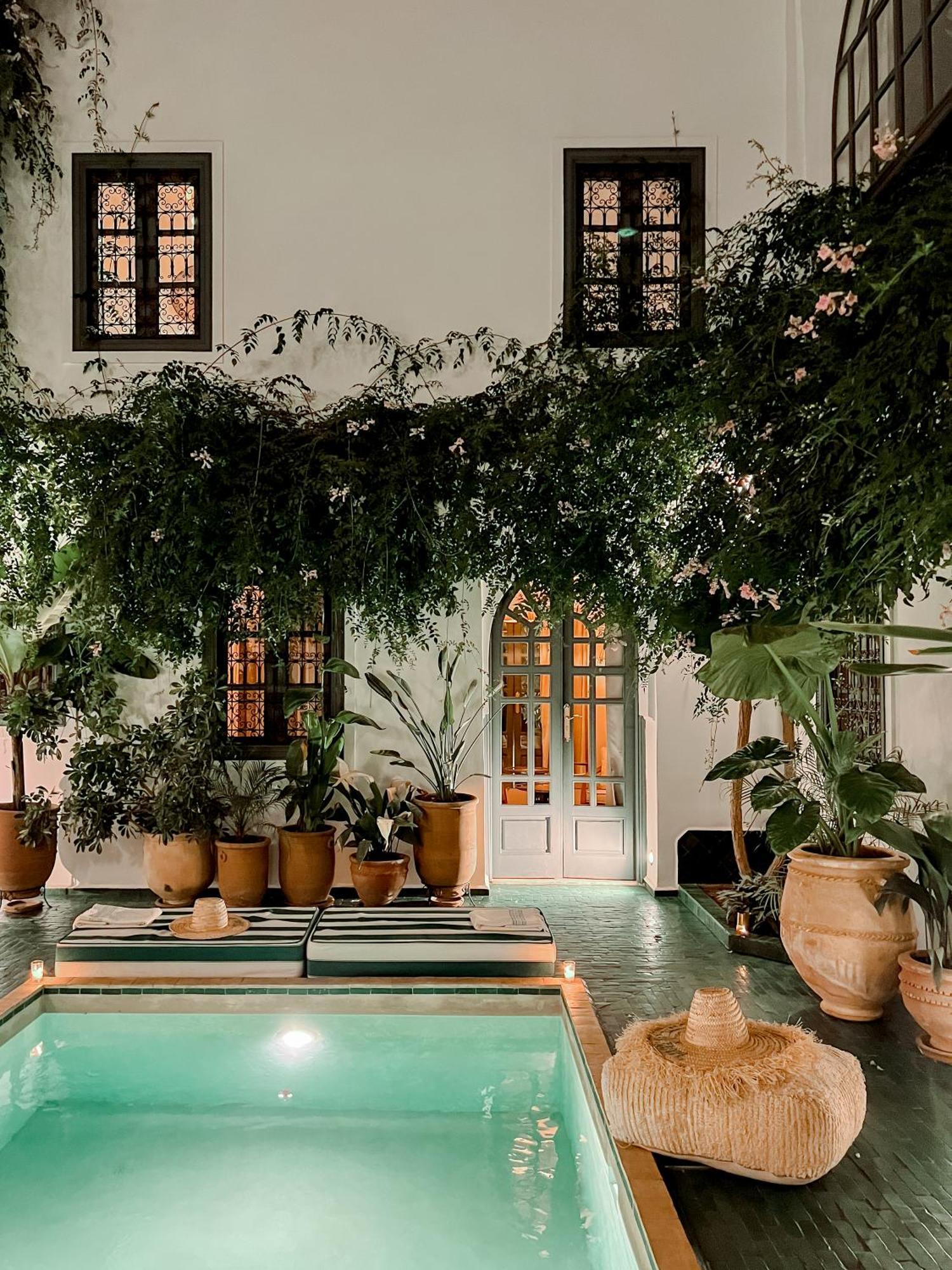 Dar Num, Luxury Private Riad With Pool & Breakfast - Car Access In Medina