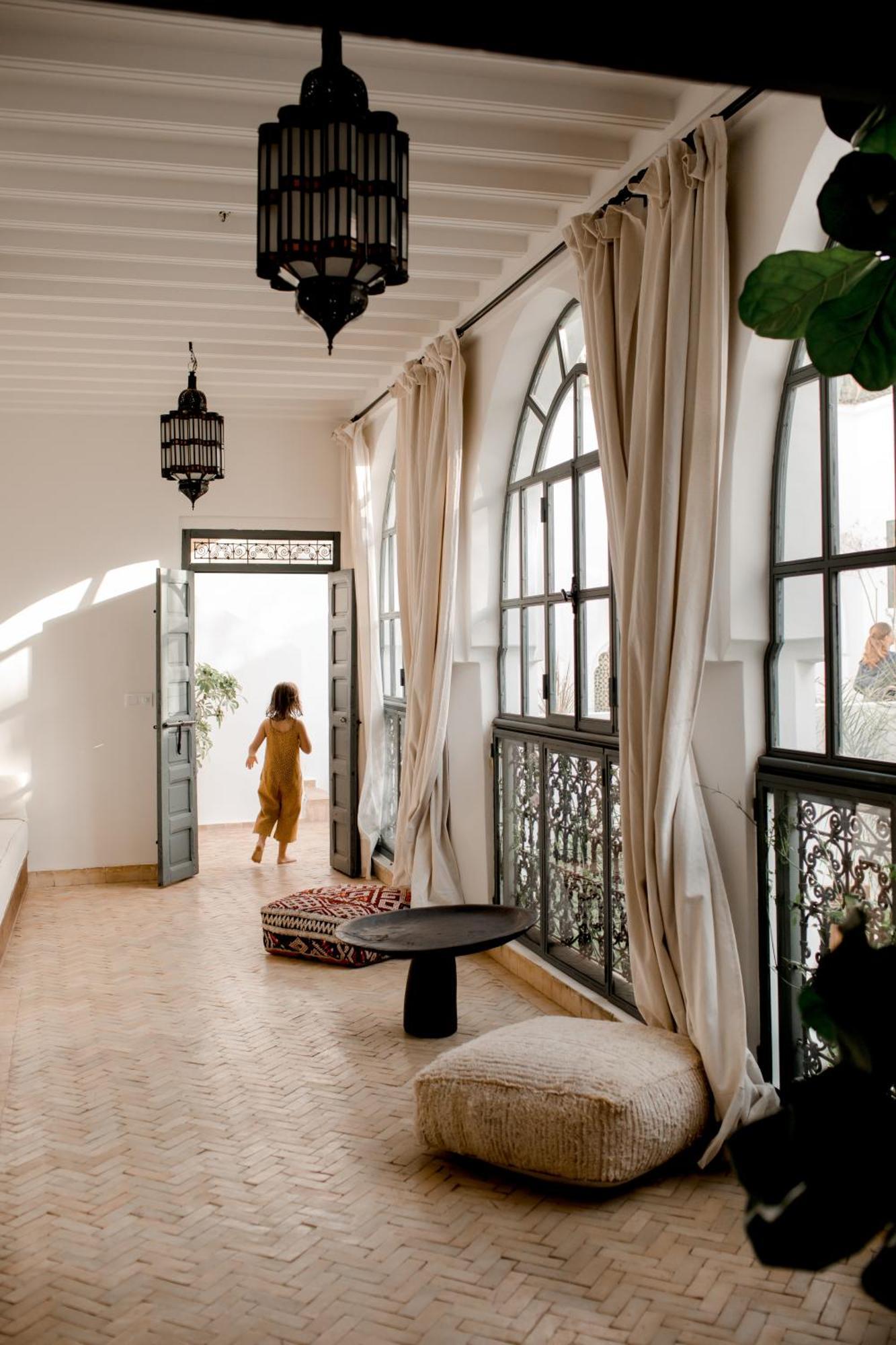 Dar Num, Luxury Private Riad With Pool & Breakfast - Car Access In Medina Villa *