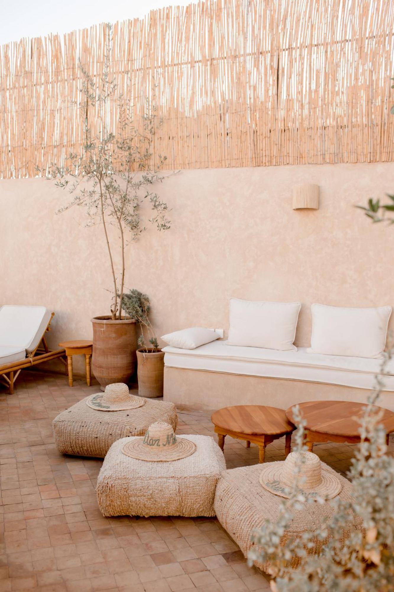 Dar Num, Luxury Private Riad With Pool & Breakfast - Car Access In Medina *