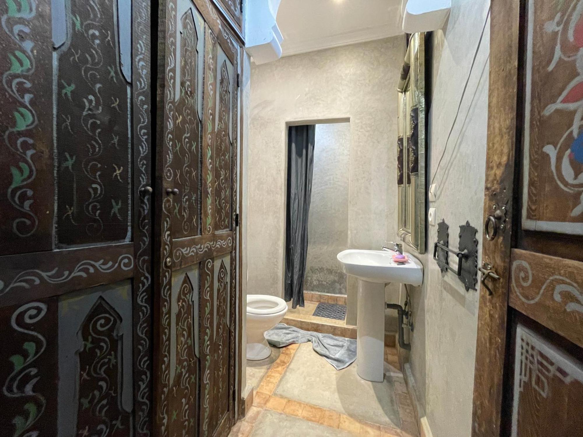 Villa Authentic Ideal For 16+ Guests *