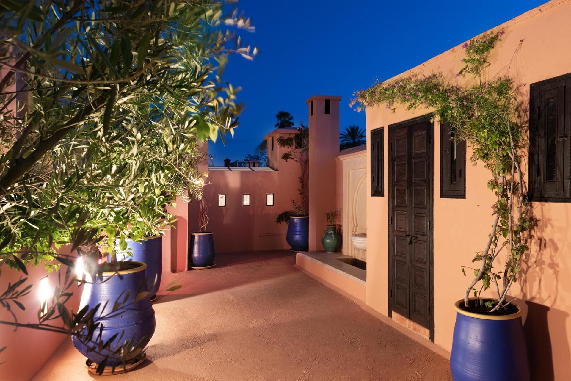 Hayati Riad