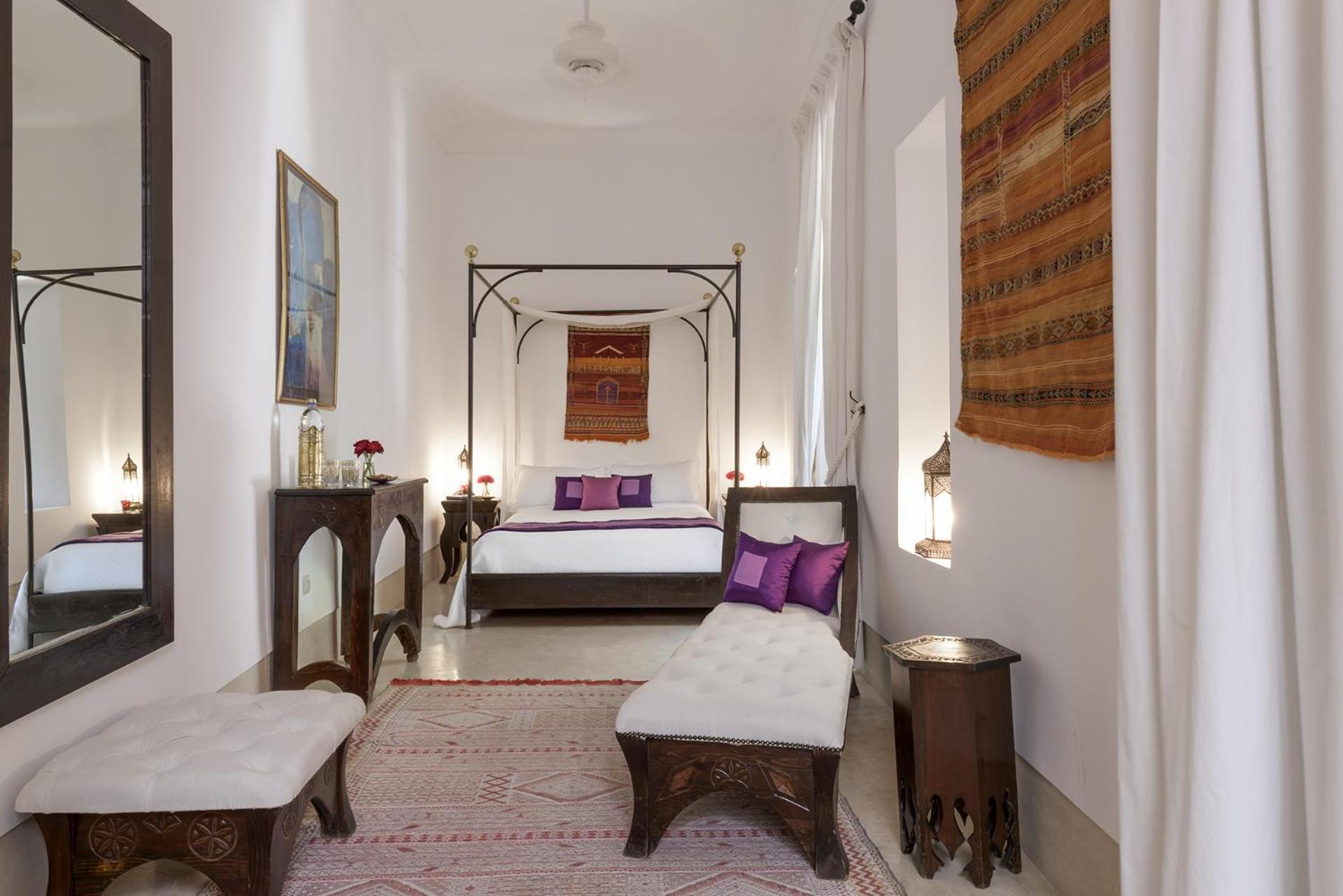 Hayati Riad *