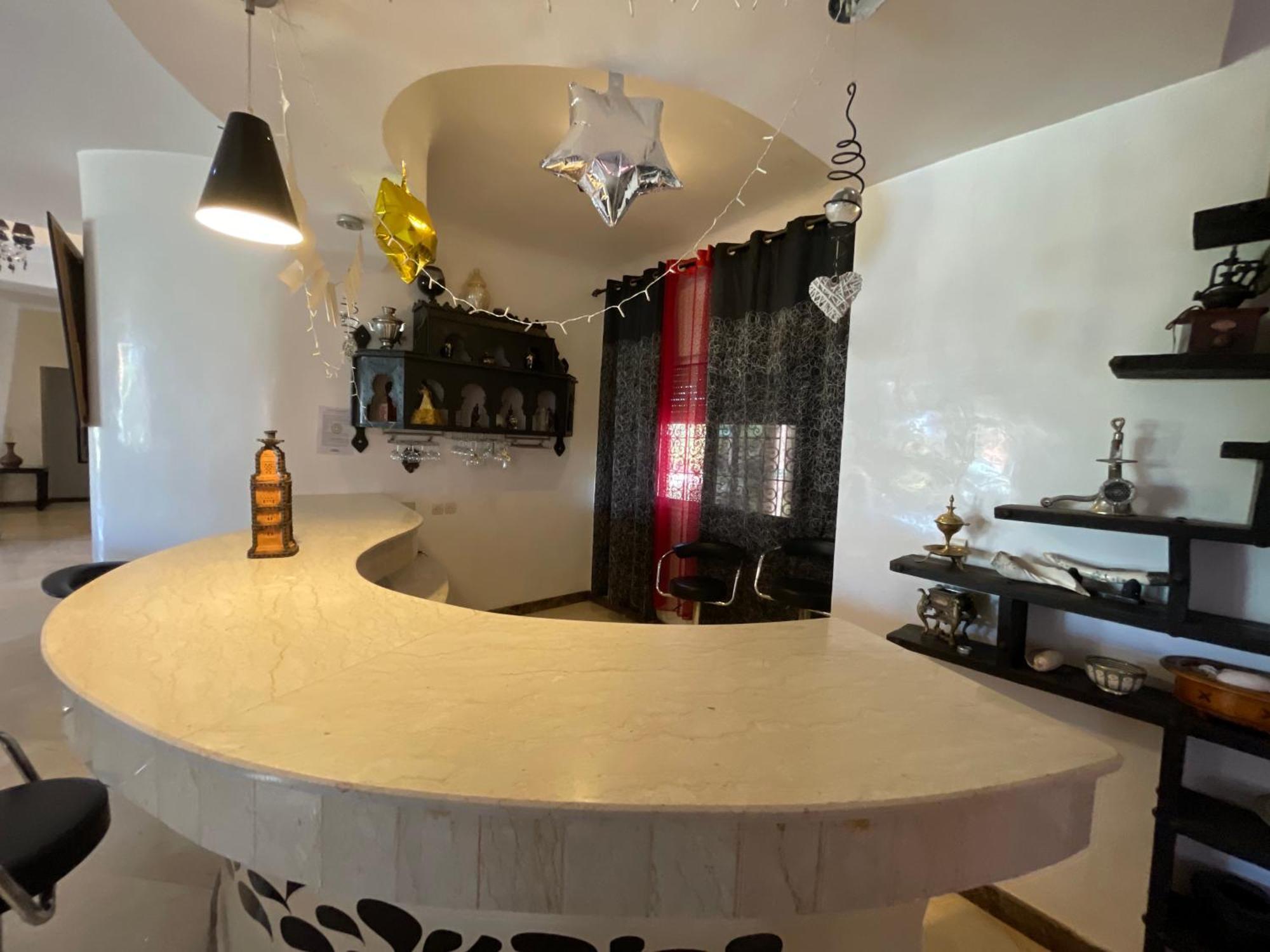 Authentic Ideal For 16+ Guests