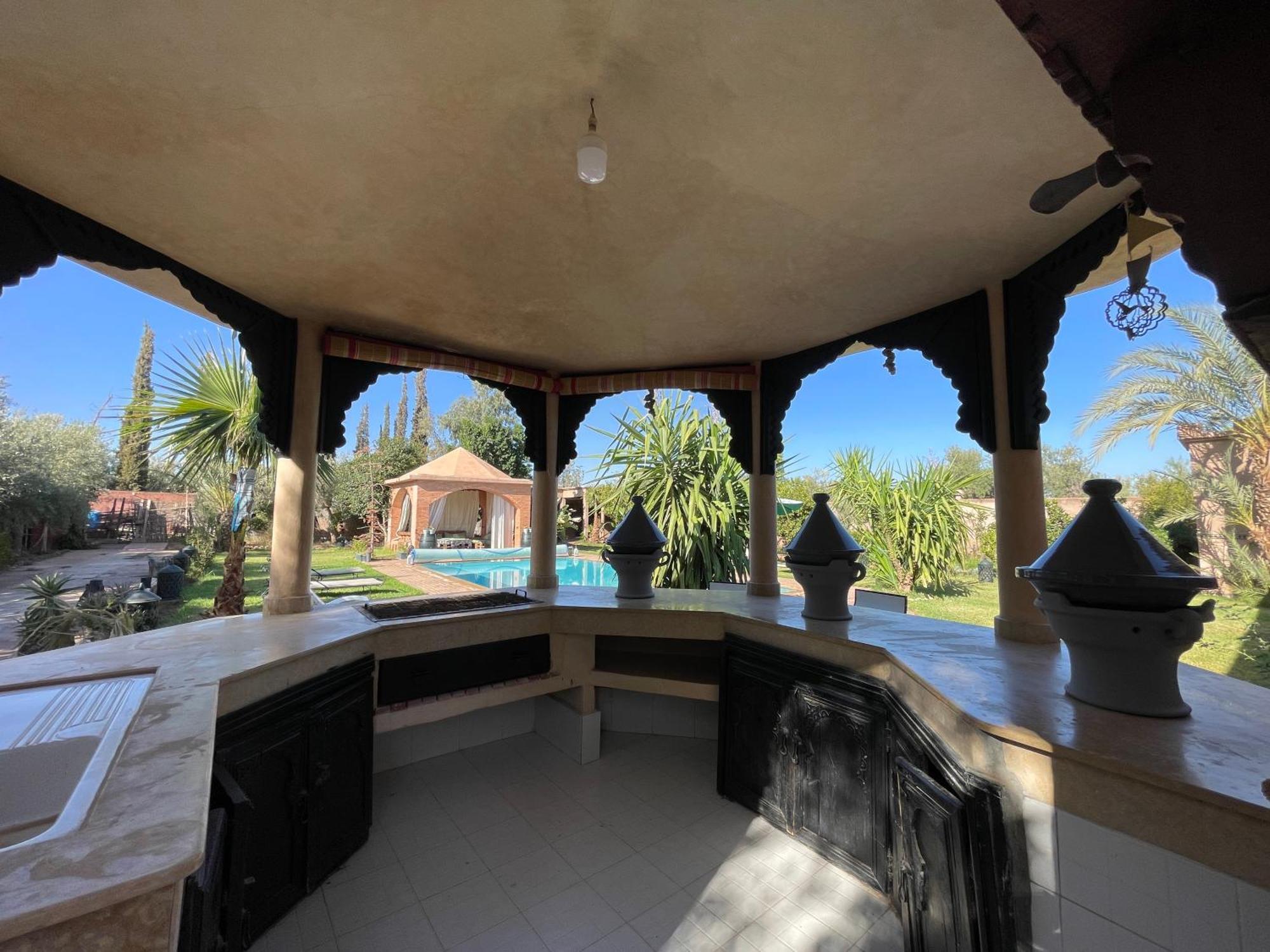 Authentic Ideal For 16+ Guests *