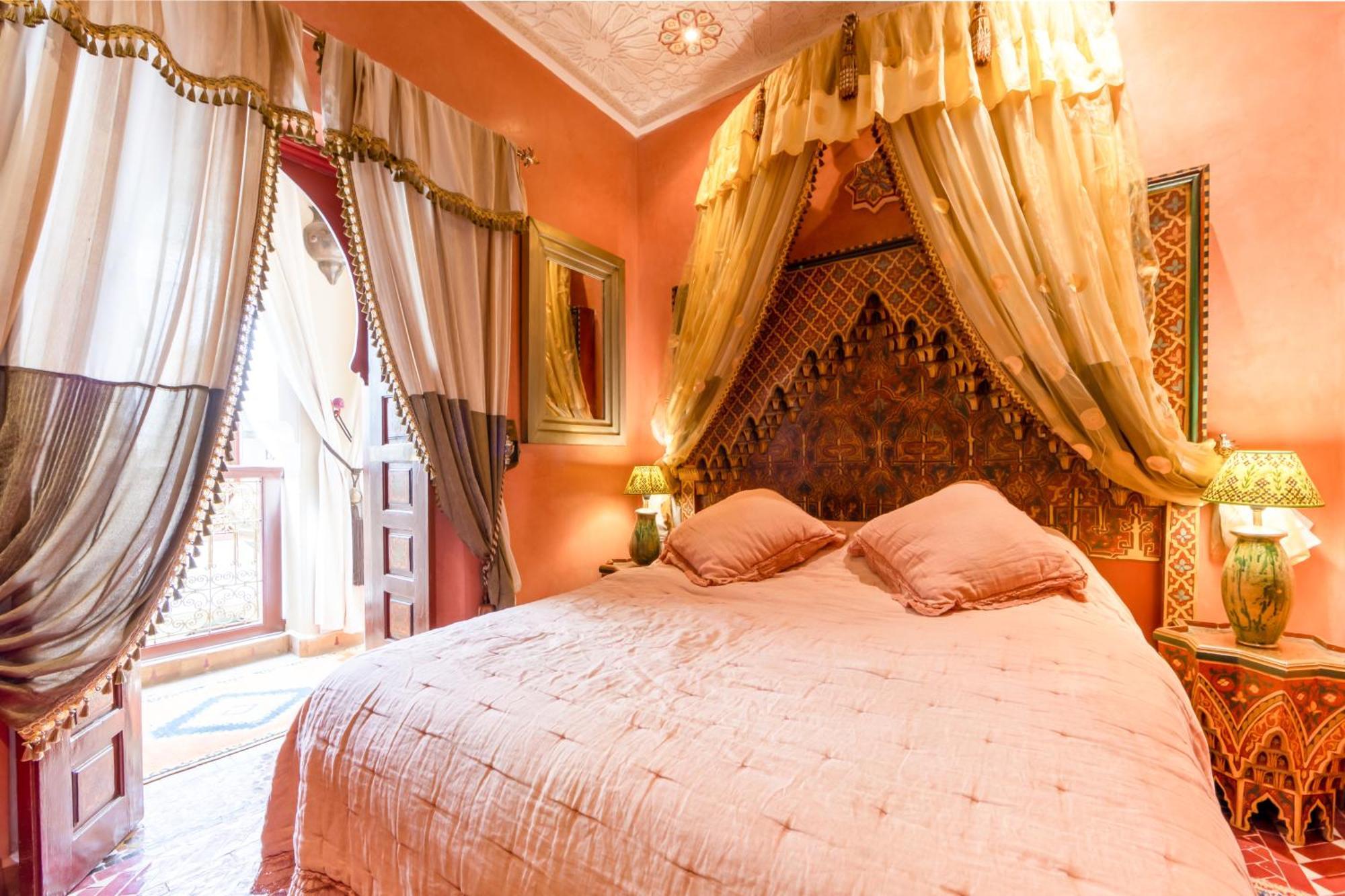 Hikaya Riad