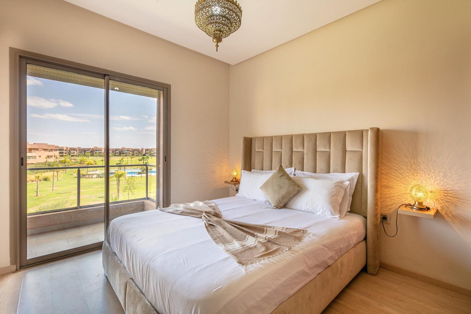 Perle Rare A Prestigia - Vue Sur Golf Appartement