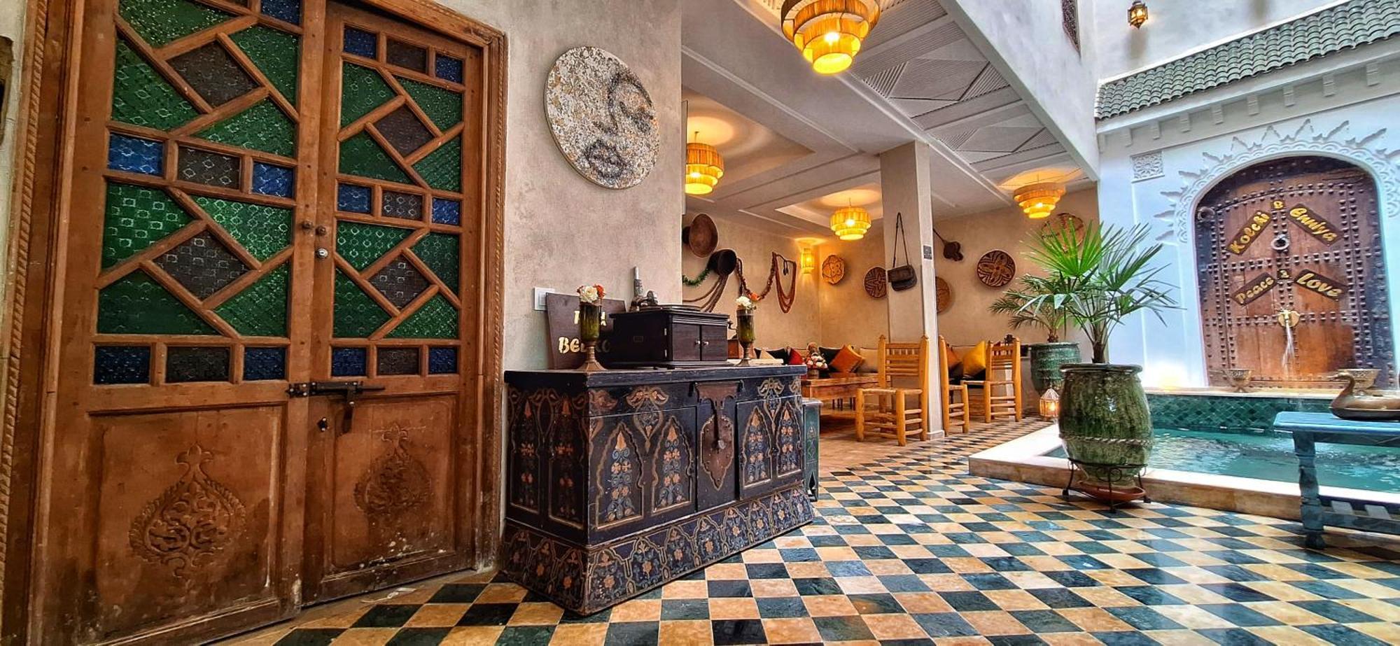 Belikoss Pool & Marrakesh