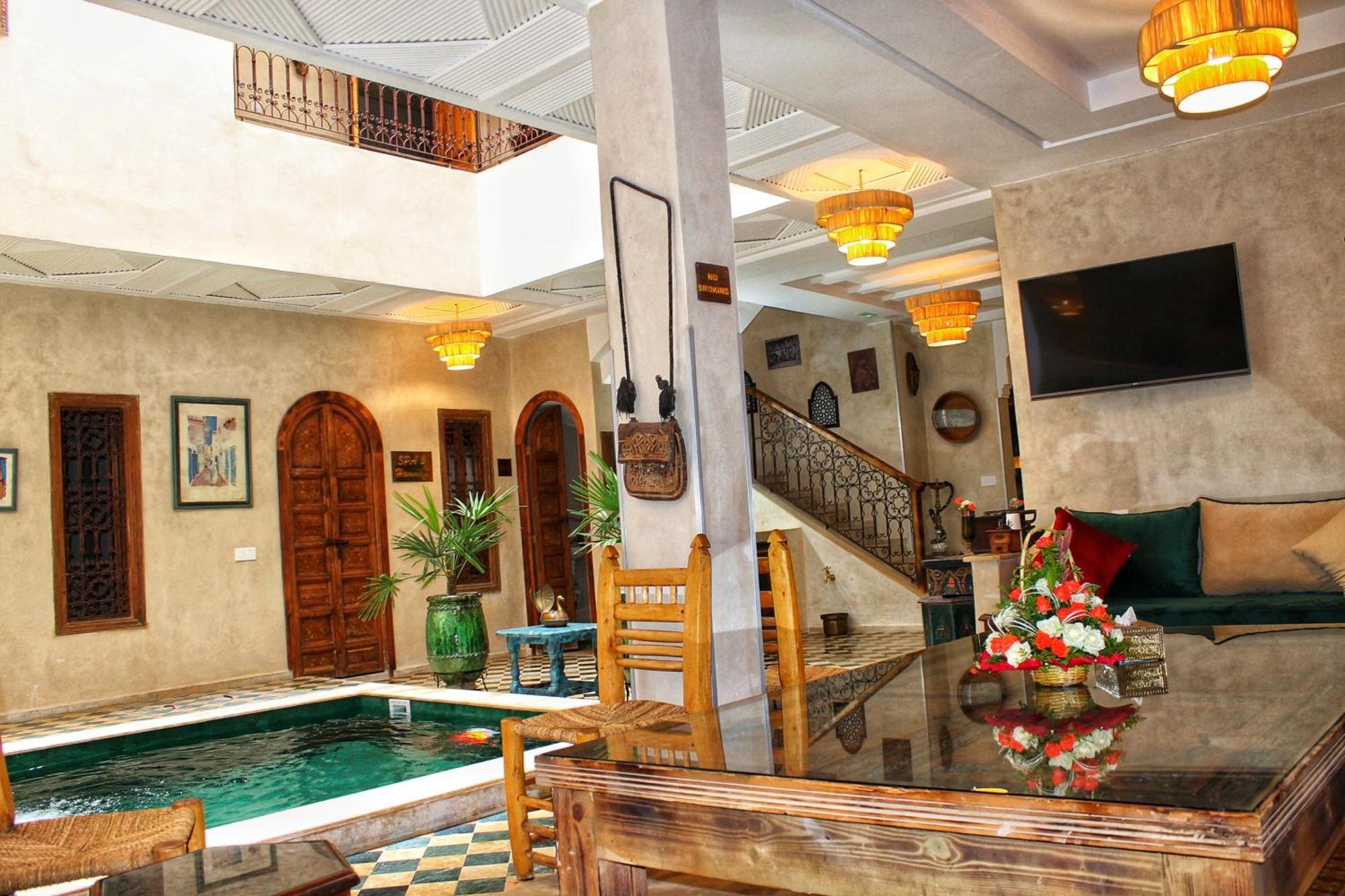 Belikoss Pool & Bed & Breakfast Marrakesh