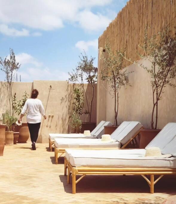 Dar Num, Luxury Private Riad With Pool & Breakfast - Car Access In Medina Villa *