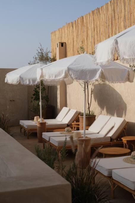 Villa Dar Num, Luxury Private Riad With Pool & Breakfast - Car Access In Medina *