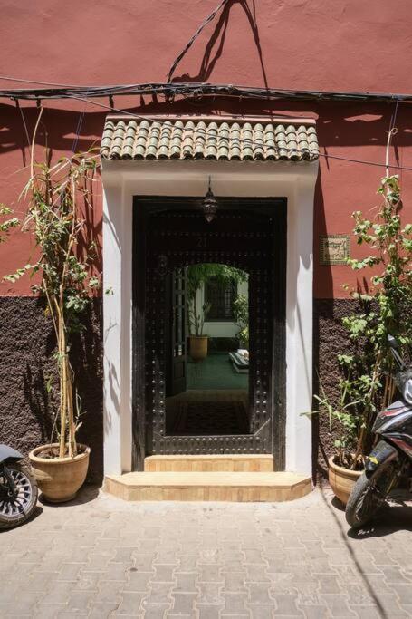 Dar Num, Luxury Private Riad With Pool & Breakfast - Car Access In Medina Villa Marrakesh