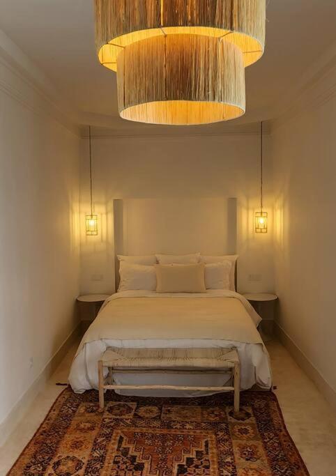 Dar Num, Luxury Private Riad With Pool & Breakfast - Car Access In Medina Villa