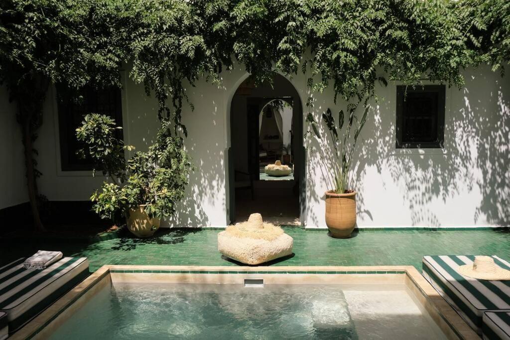 Dar Num, Luxury Private Riad With Pool & Breakfast - Car Access In Medina Villa *