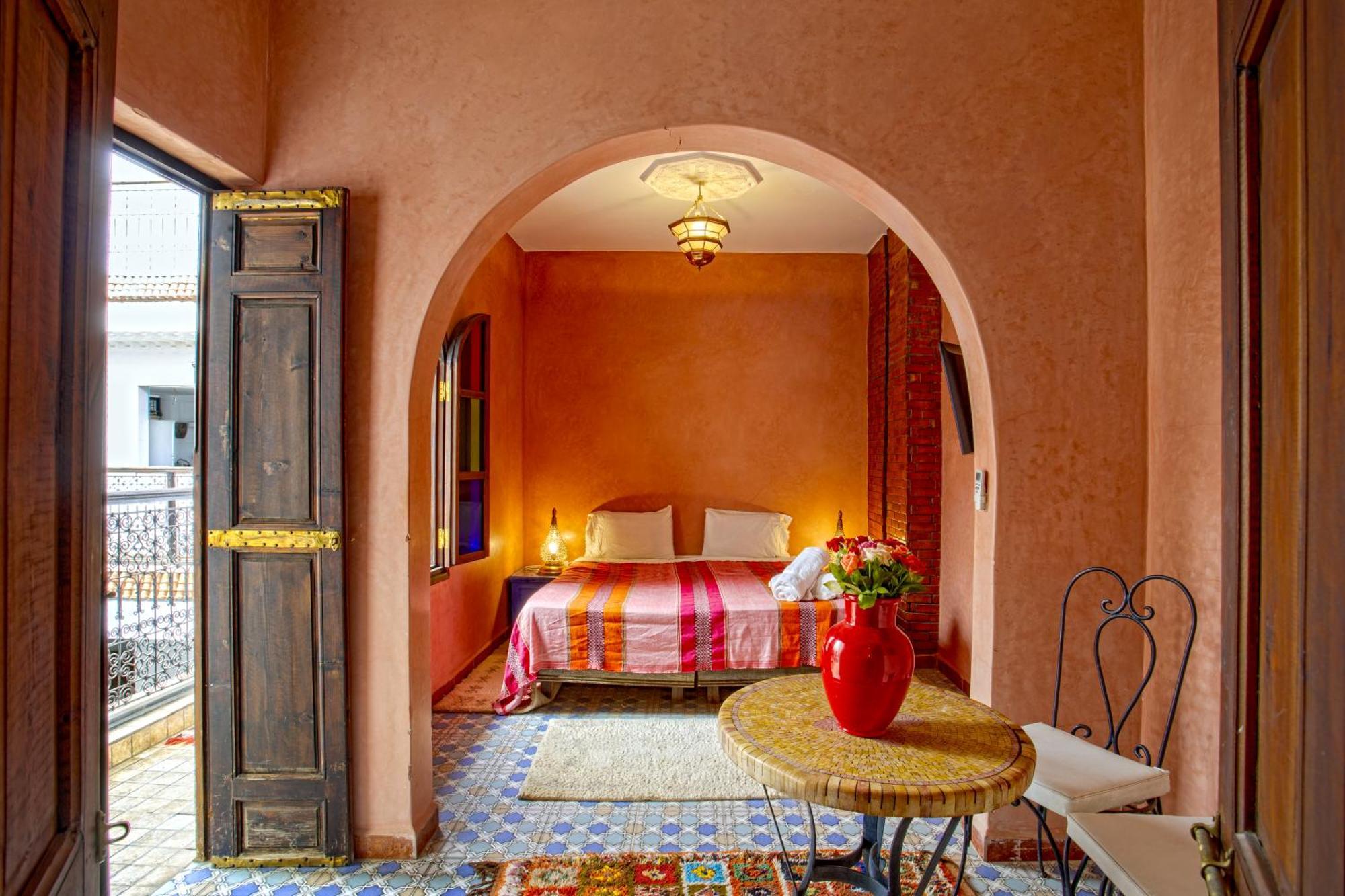Riad Lakhdar