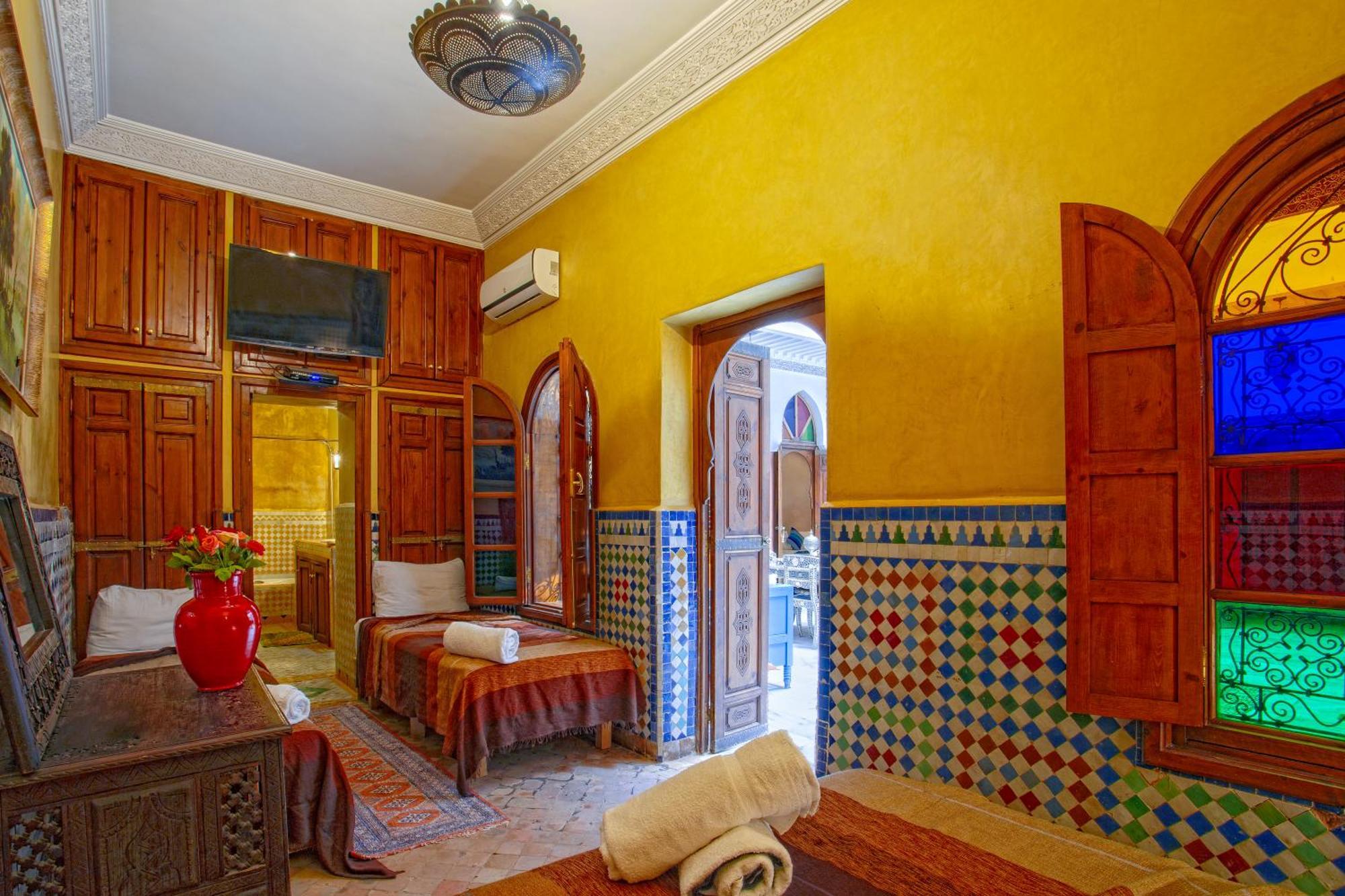 Riad Lakhdar