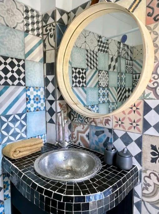Maison Entierement Privative Dans La Medina