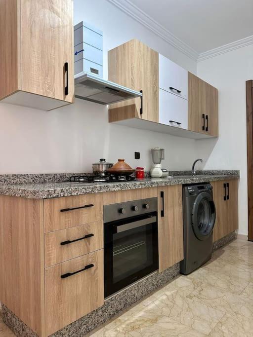 Appartement De Charme Au Coeur De Marrakech/gueliz *