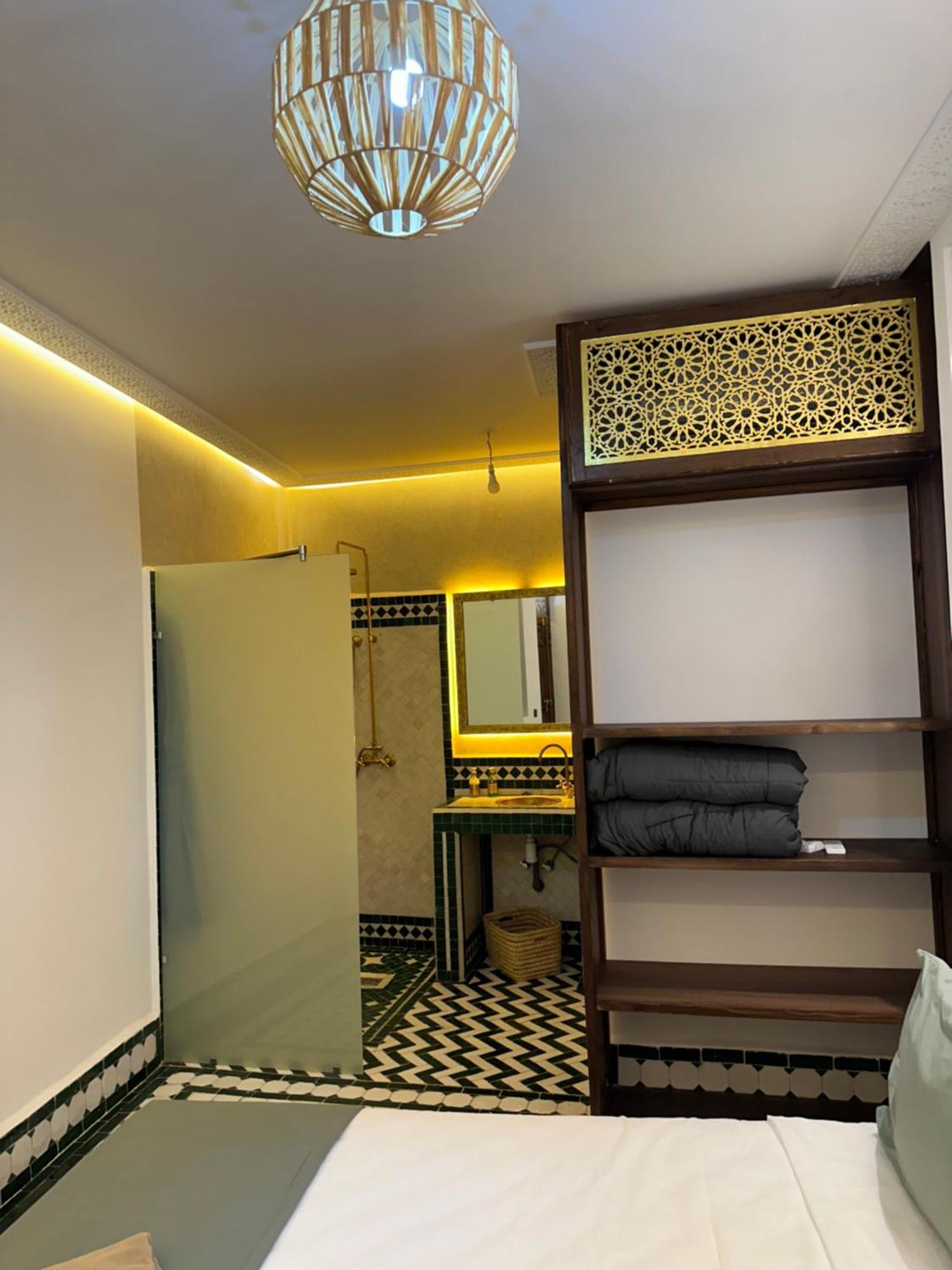 Guest house Ks & *