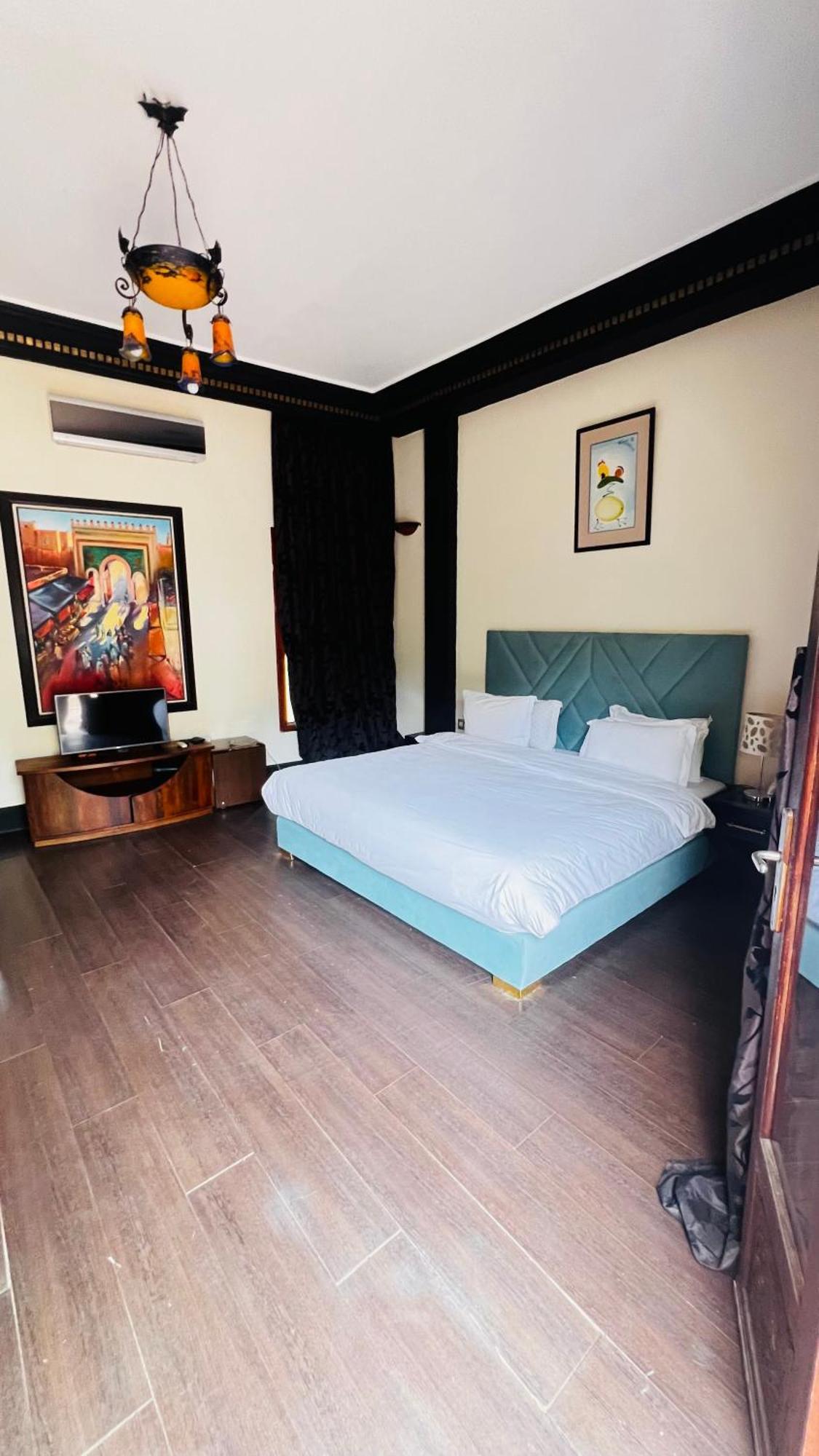 Ezzaouak Villa