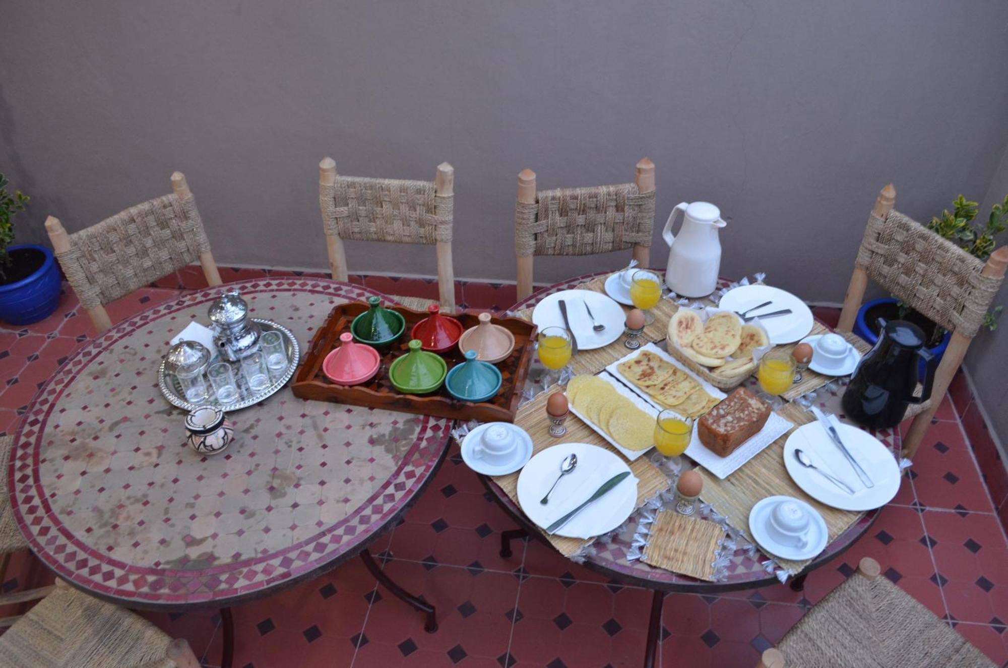 Al Bahja Family * Marrakesh