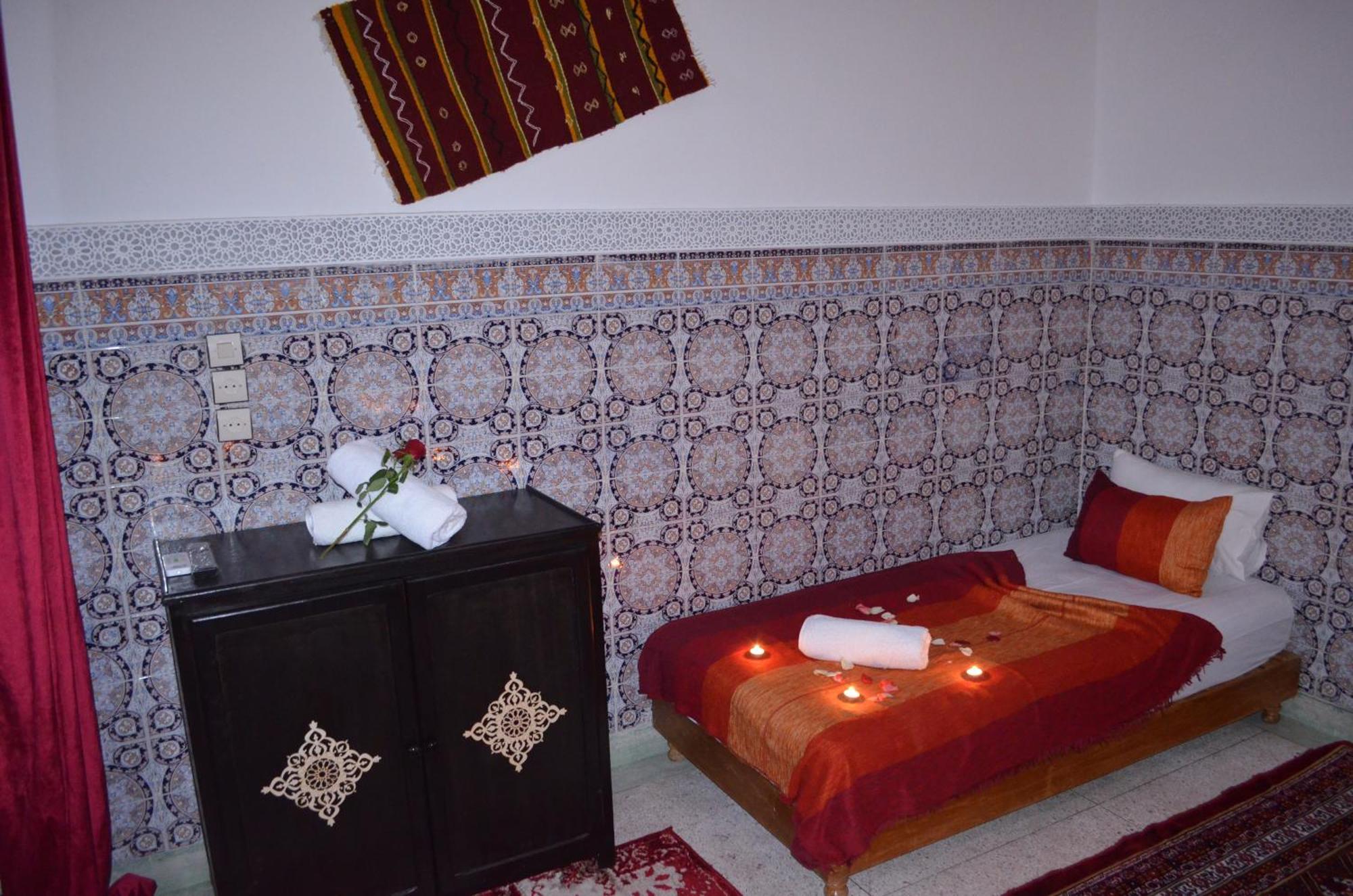 Al Bahja Family Apartment *