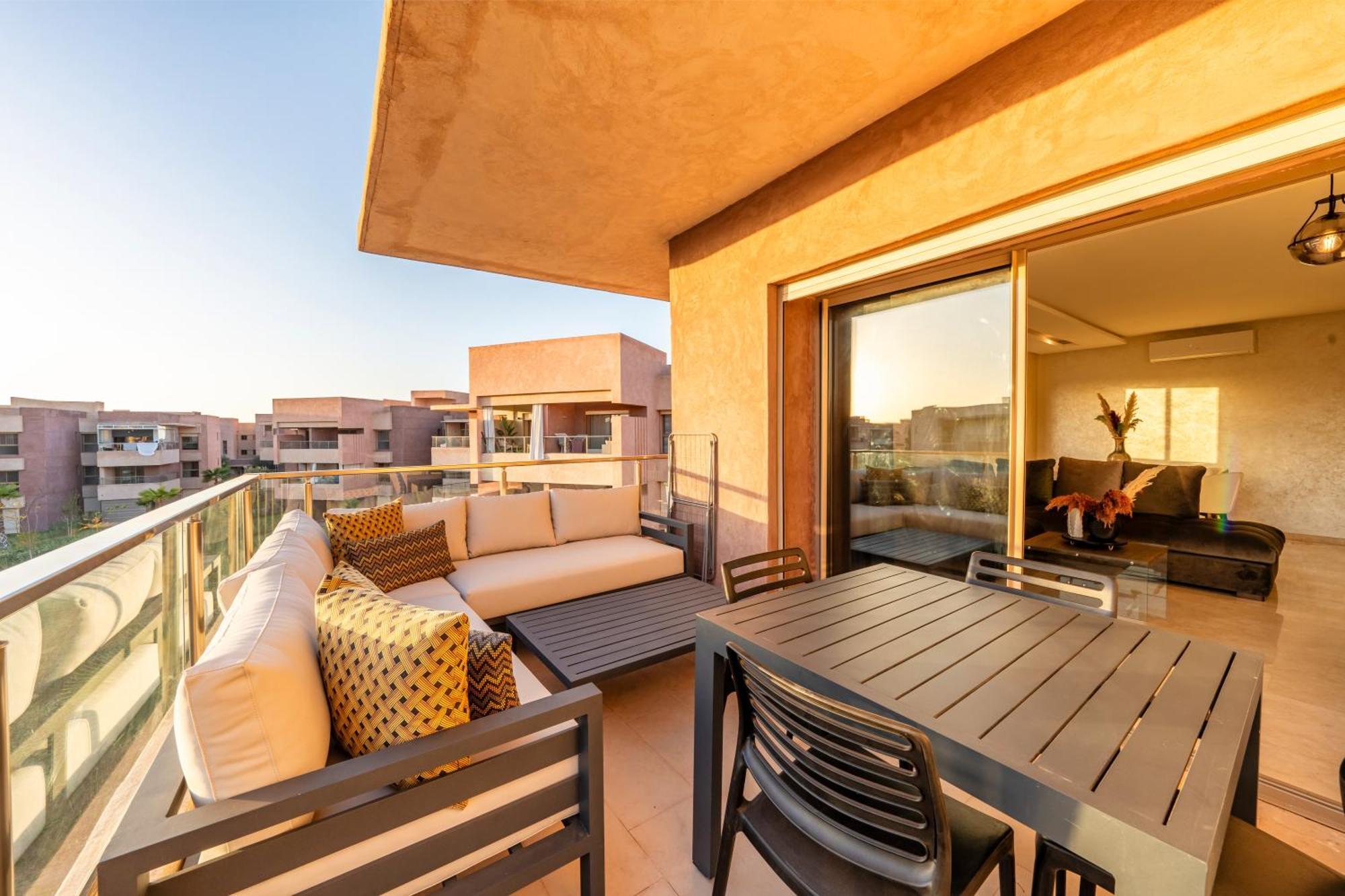 View Pool - 3 - Optical Fiber Apartment