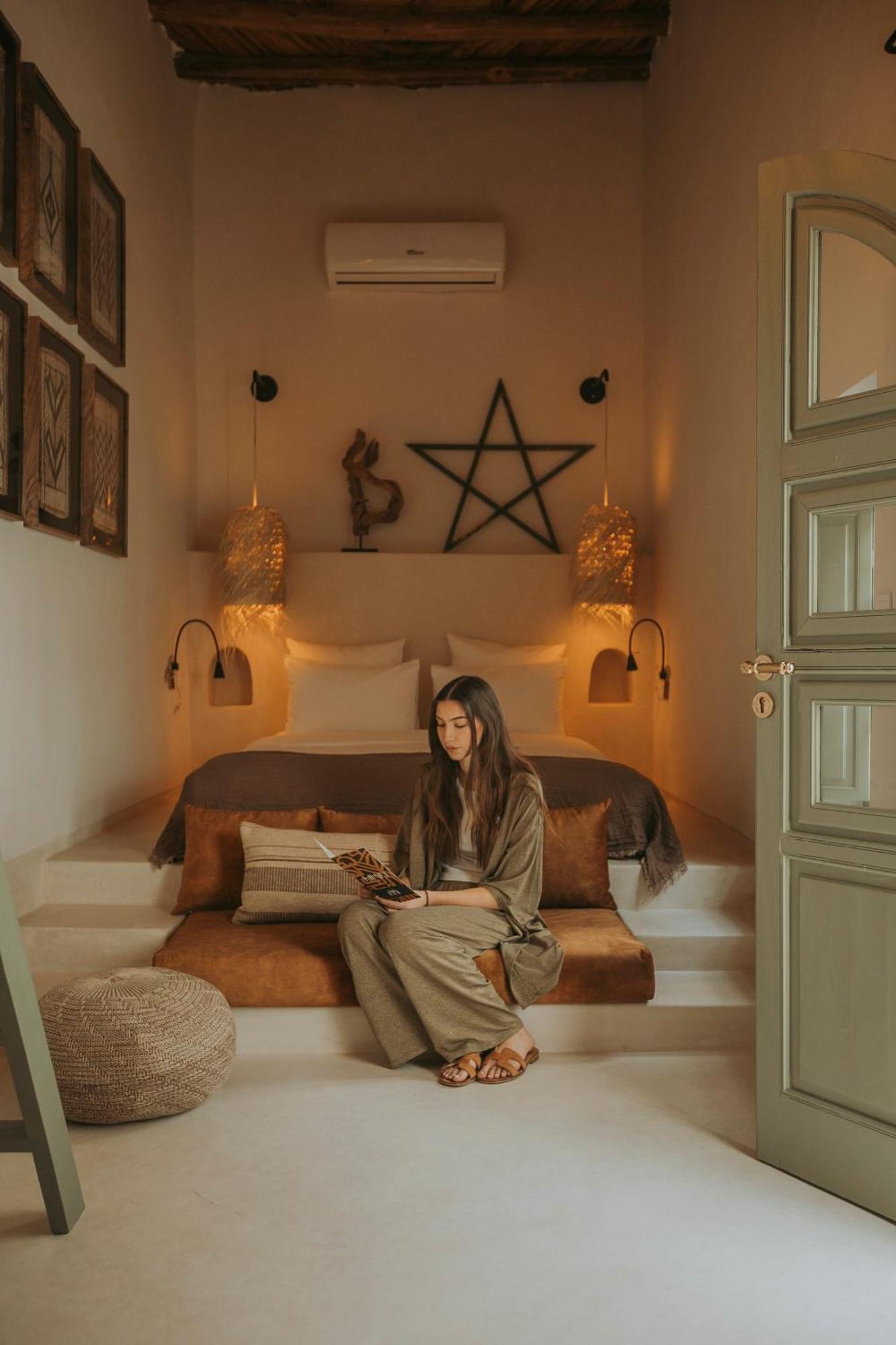 Riad K