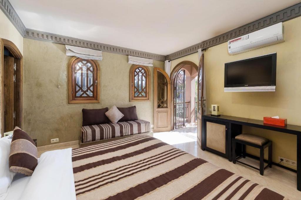 Villa Ushuaia Avec Piscine - Petit Dejeuner Gratuit - Marrakech City Center Marrakesh