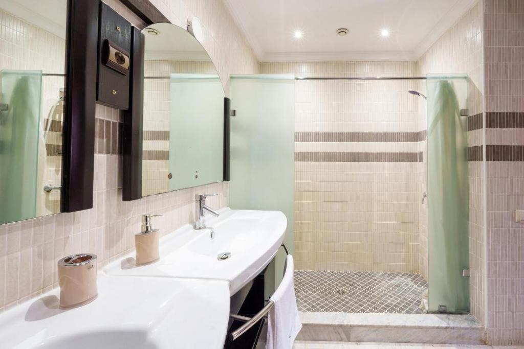 Villa Ushuaia Avec Piscine - Petit Dejeuner Gratuit - Marrakech City Center * Marrakesh