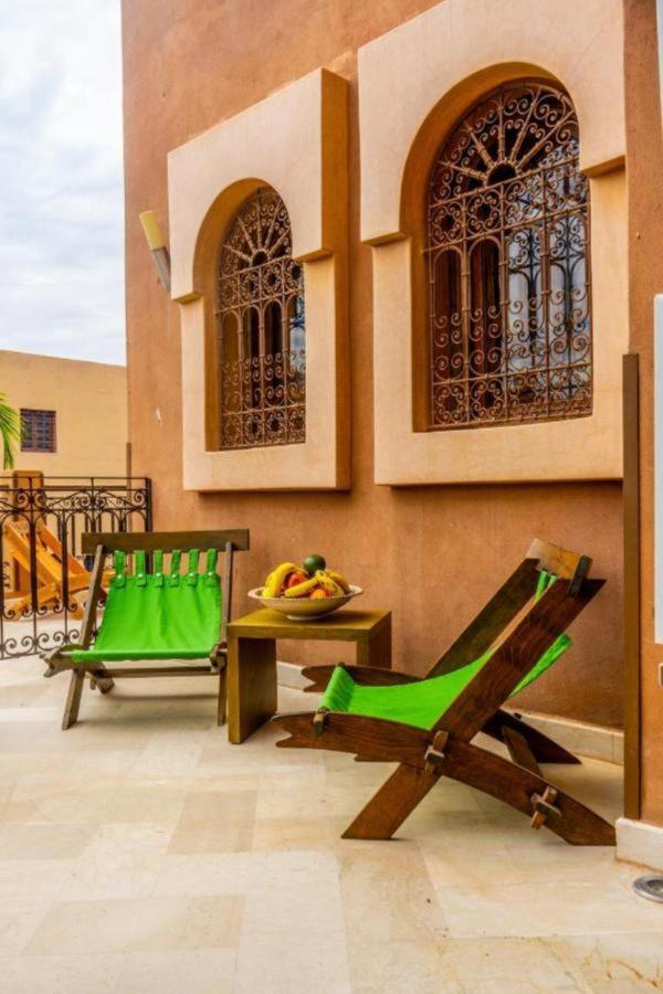 Villa Ushuaia Avec Piscine - Petit Dejeuner Gratuit - Marrakech City Center Villa
