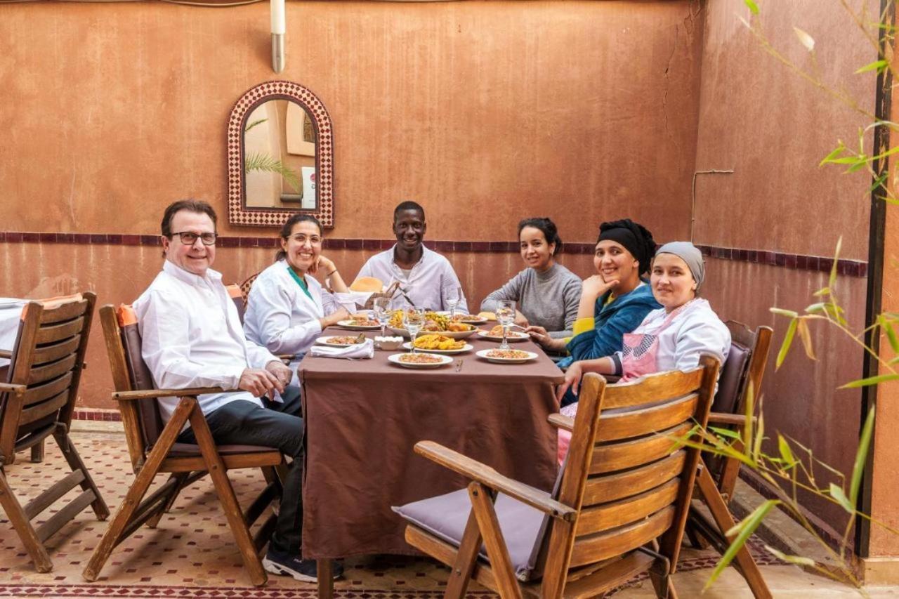 Villa Ushuaia Avec Piscine - Petit Dejeuner Gratuit - Marrakech City Center Marrakesh