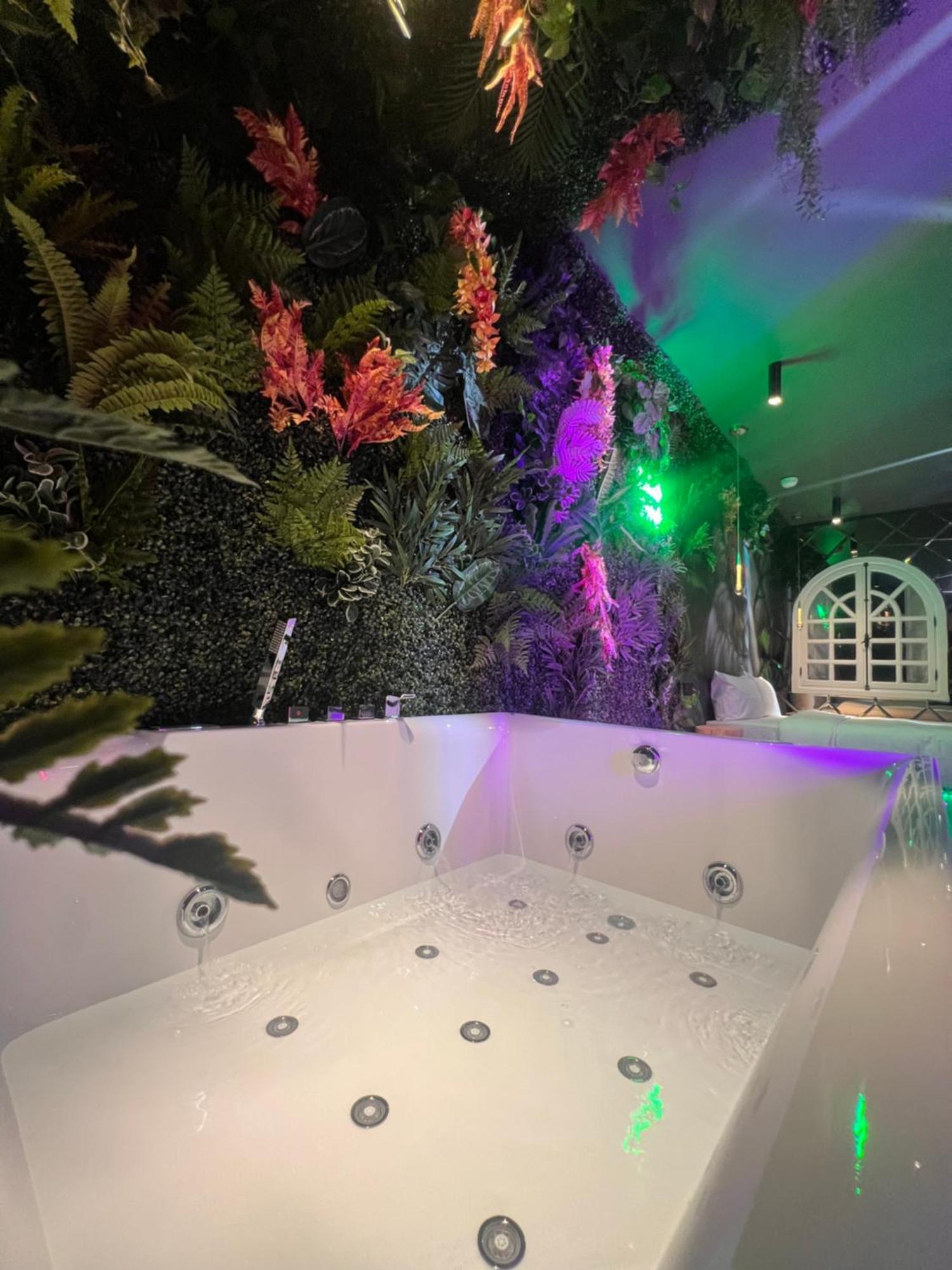 Appartement Jungle ! Jacuzzi Centre Marrakech Experience *
