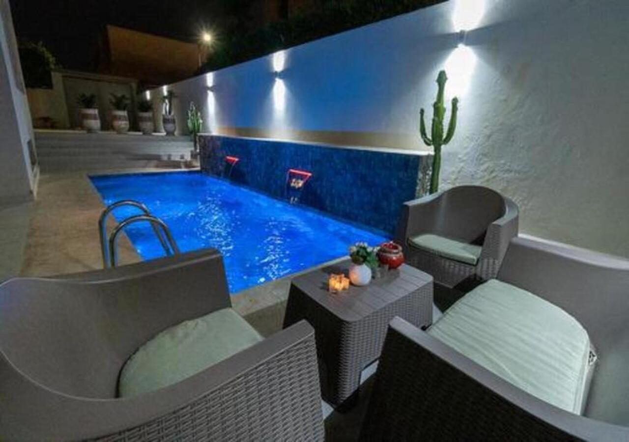 Medina Retreat Villa *