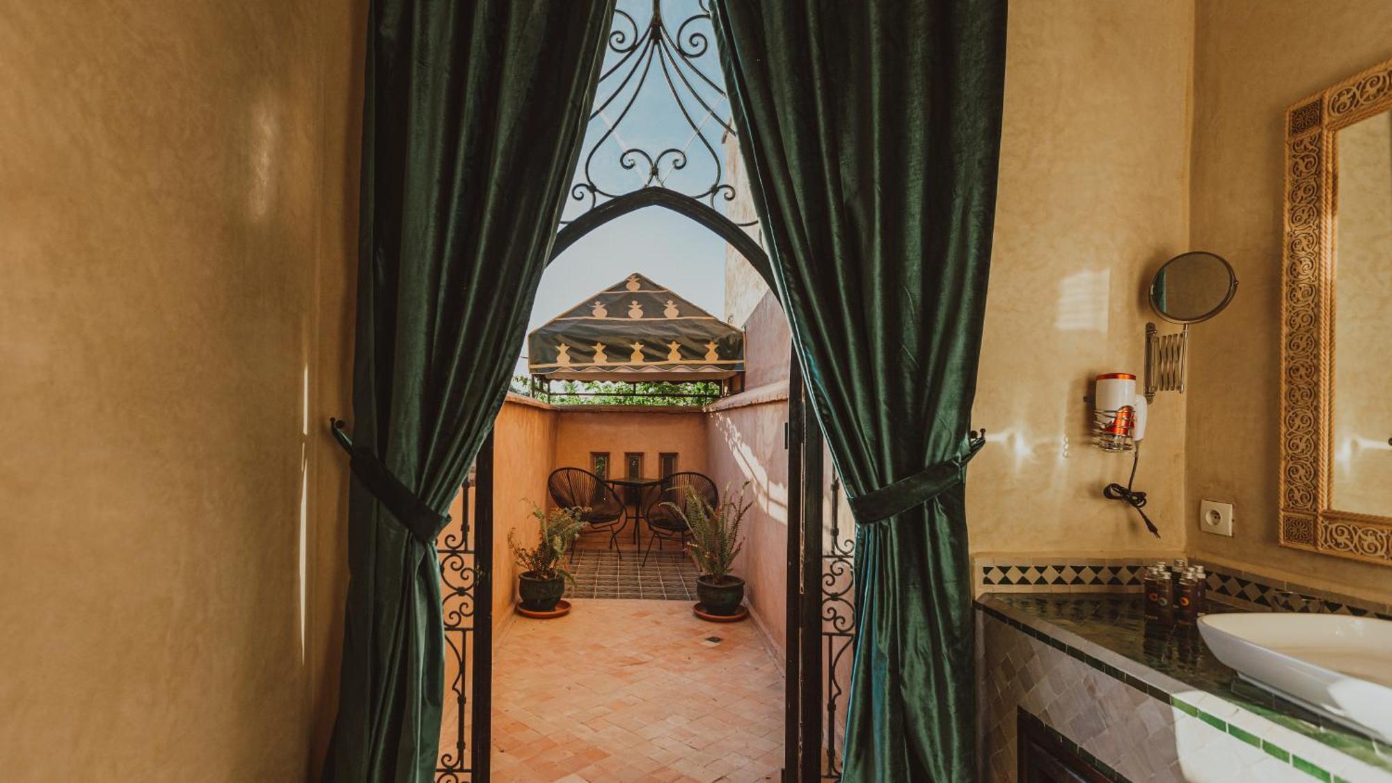 Riad El Hara 5*